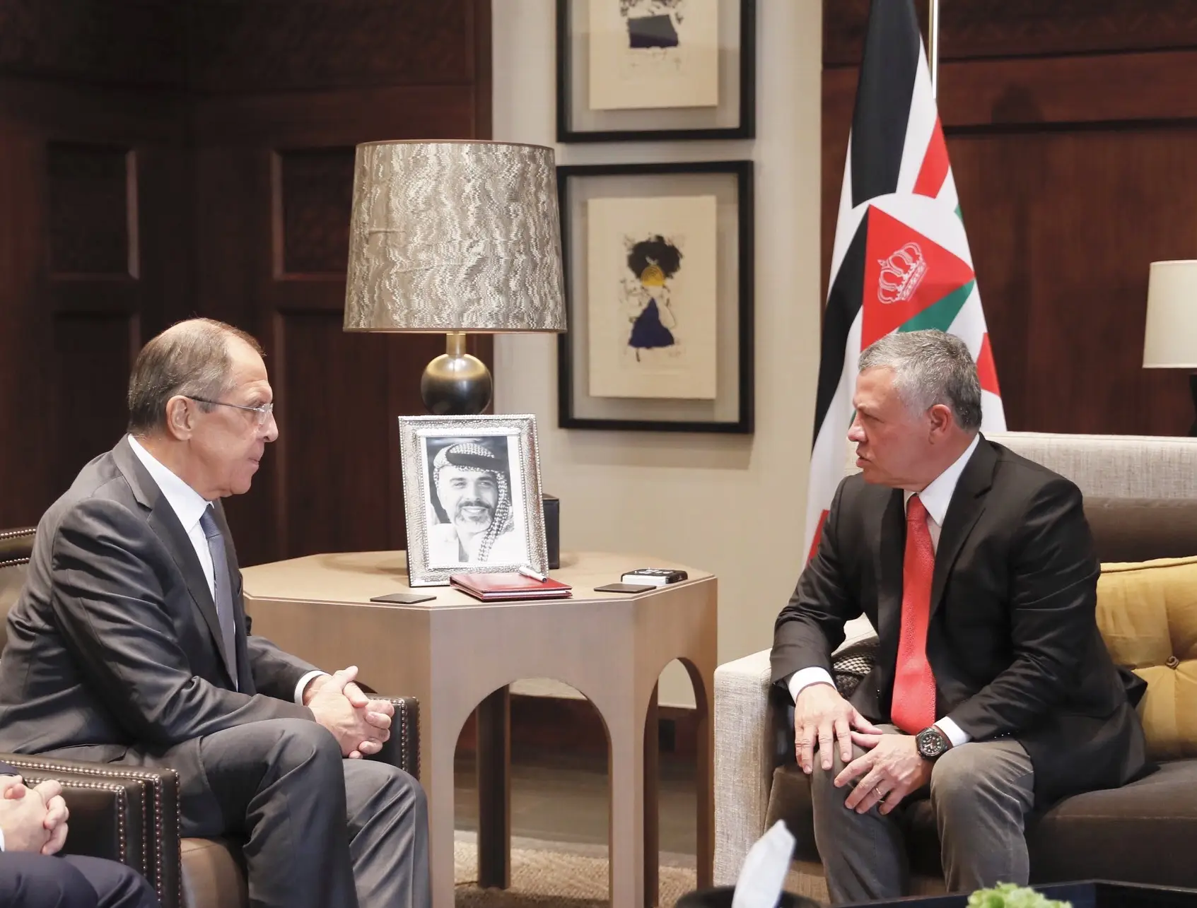 King receives Russian FM