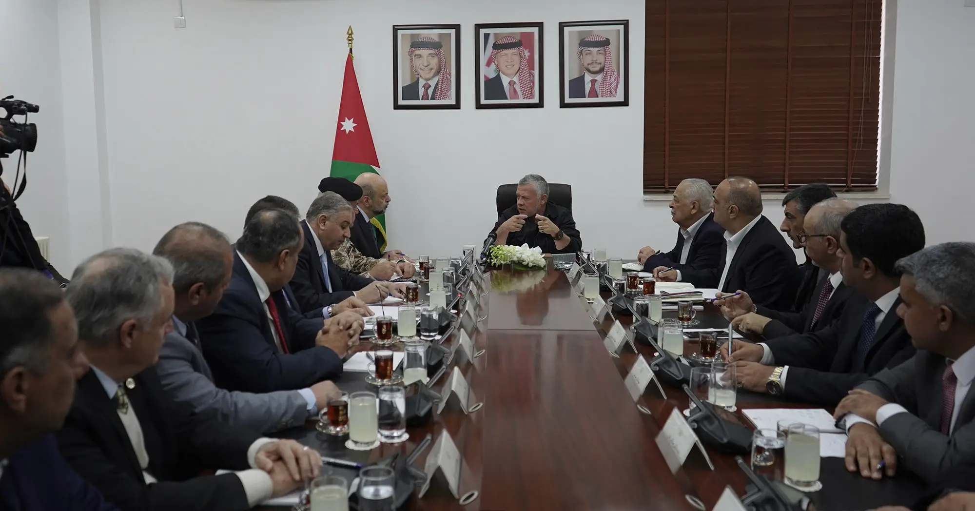 الملك يواصل جولته في الجنوب ويزور منطقة معان التنموية
