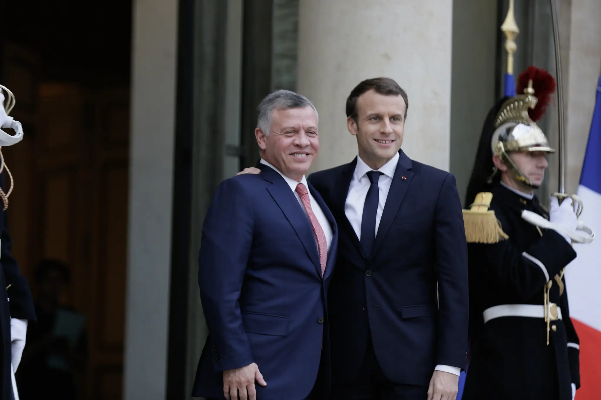 King holds talks with President Macron in Paris