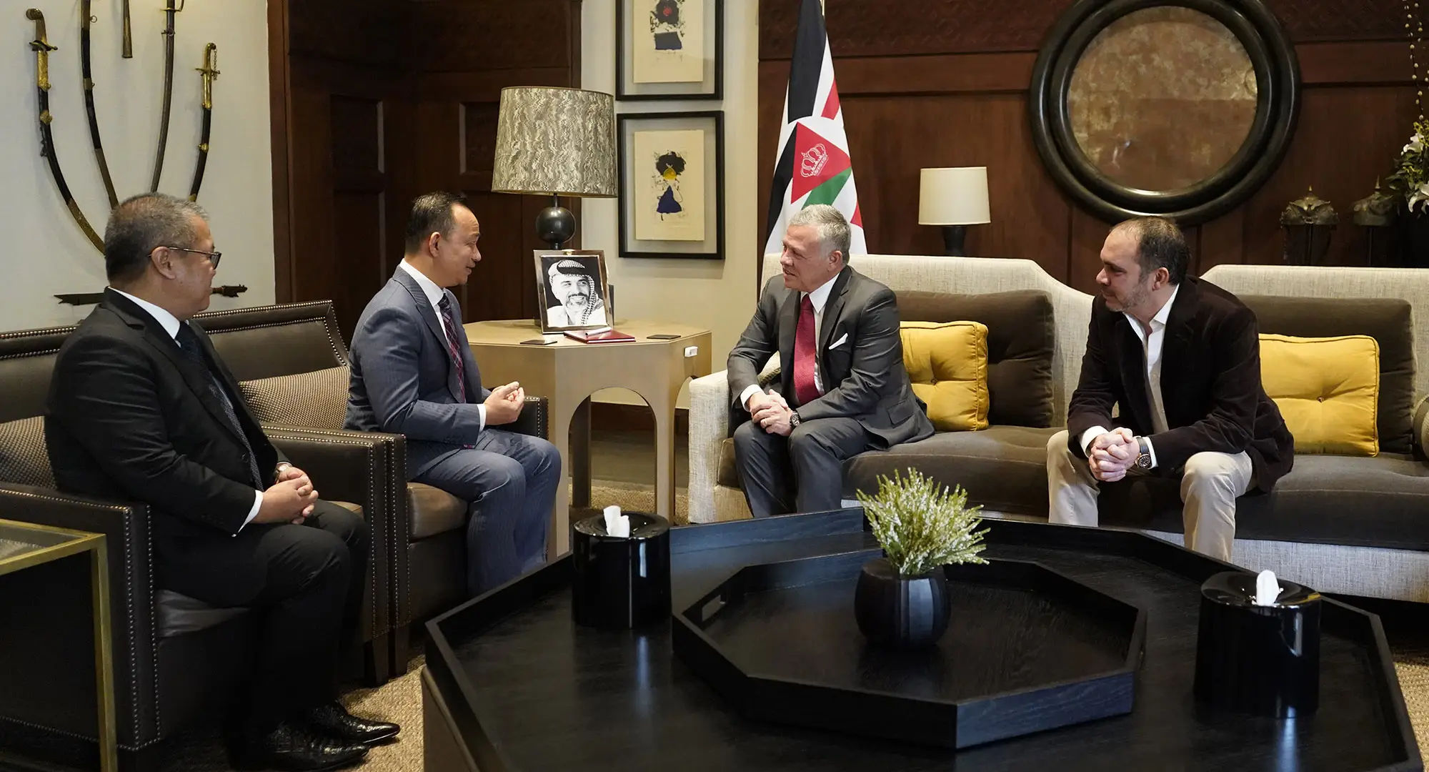 King receives letter from Malaysian monarch