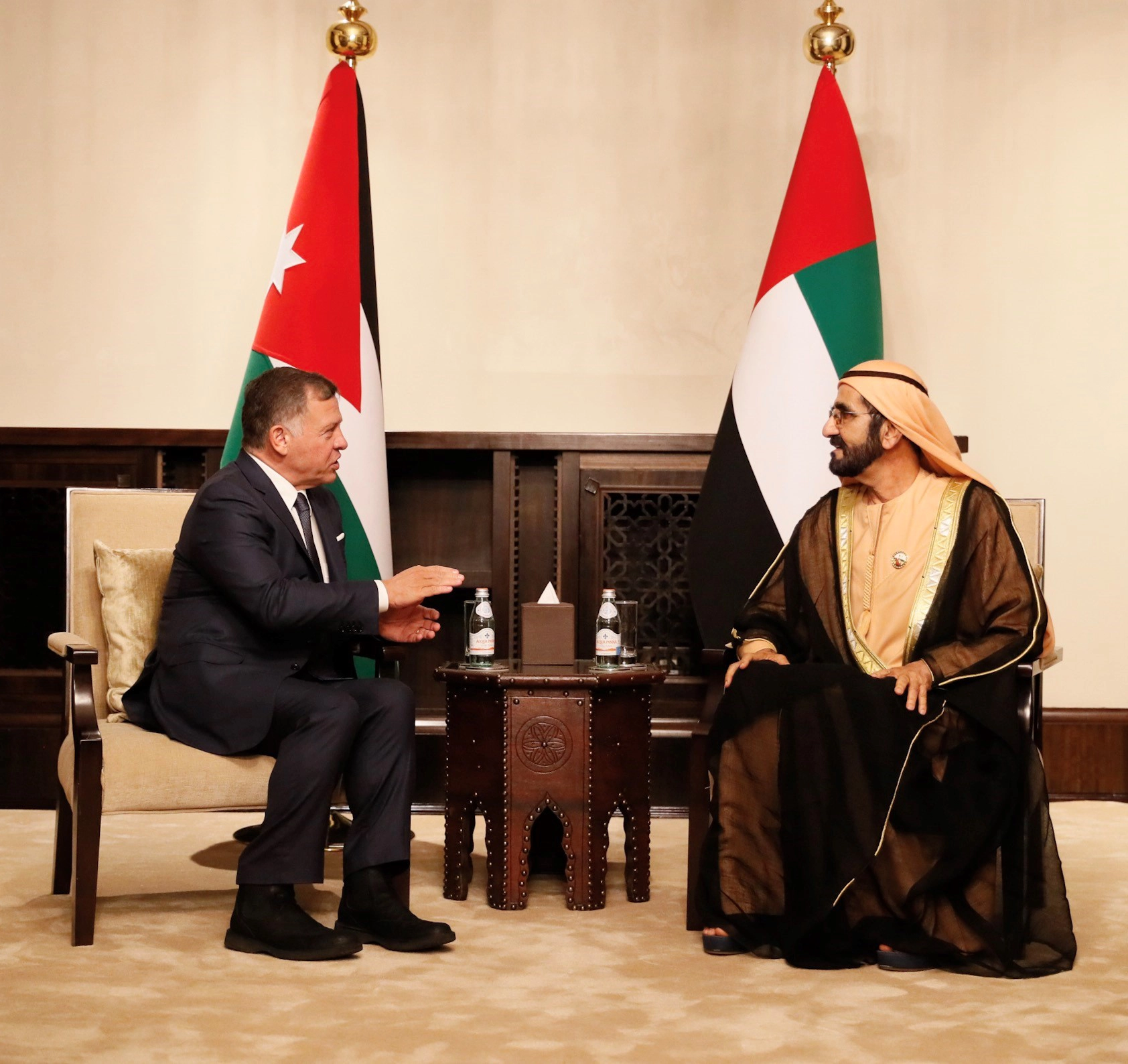 King meets with UAE vice president