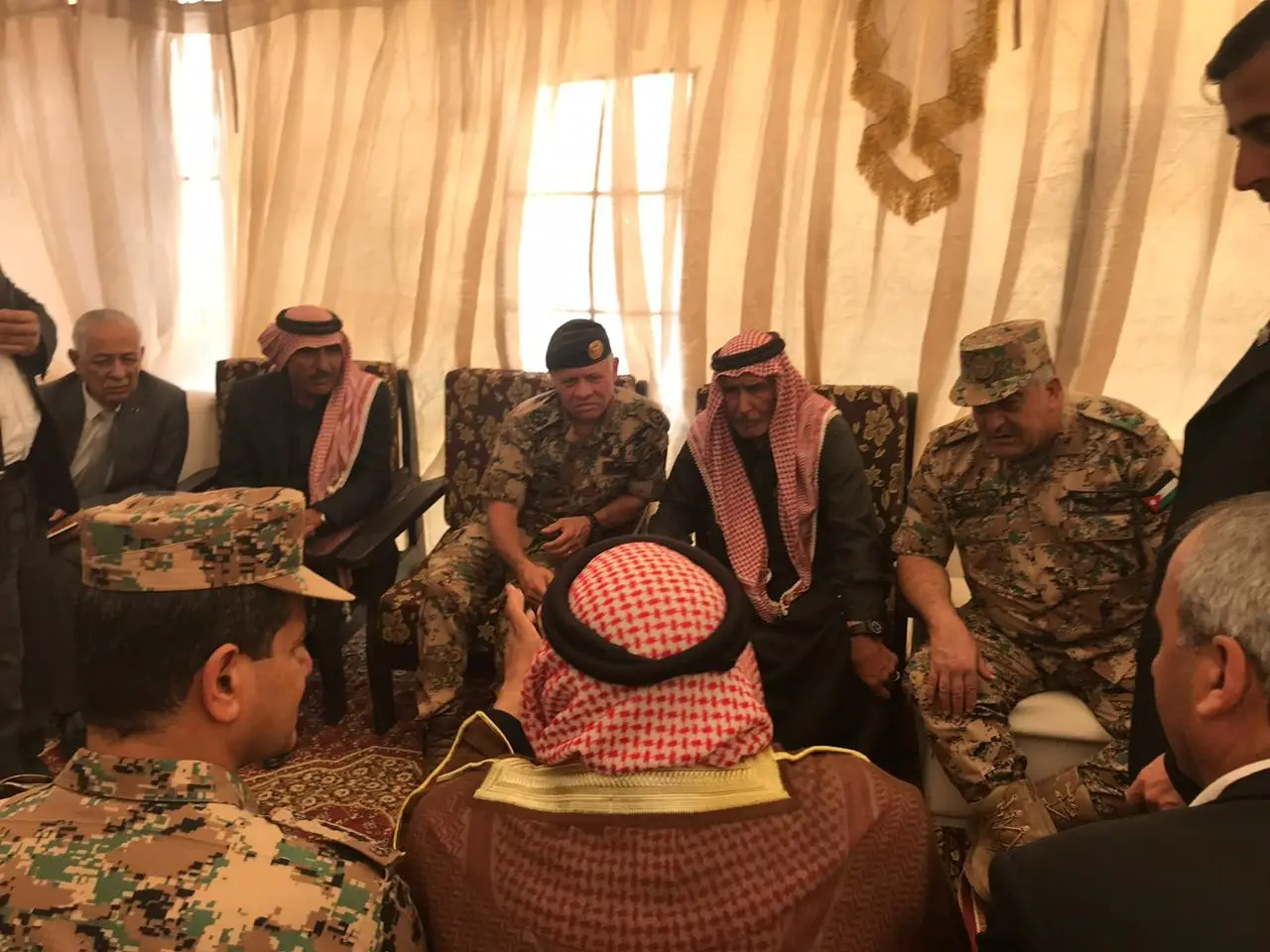 King extends condolences to family of martyr Aqarbeh in Zarqa