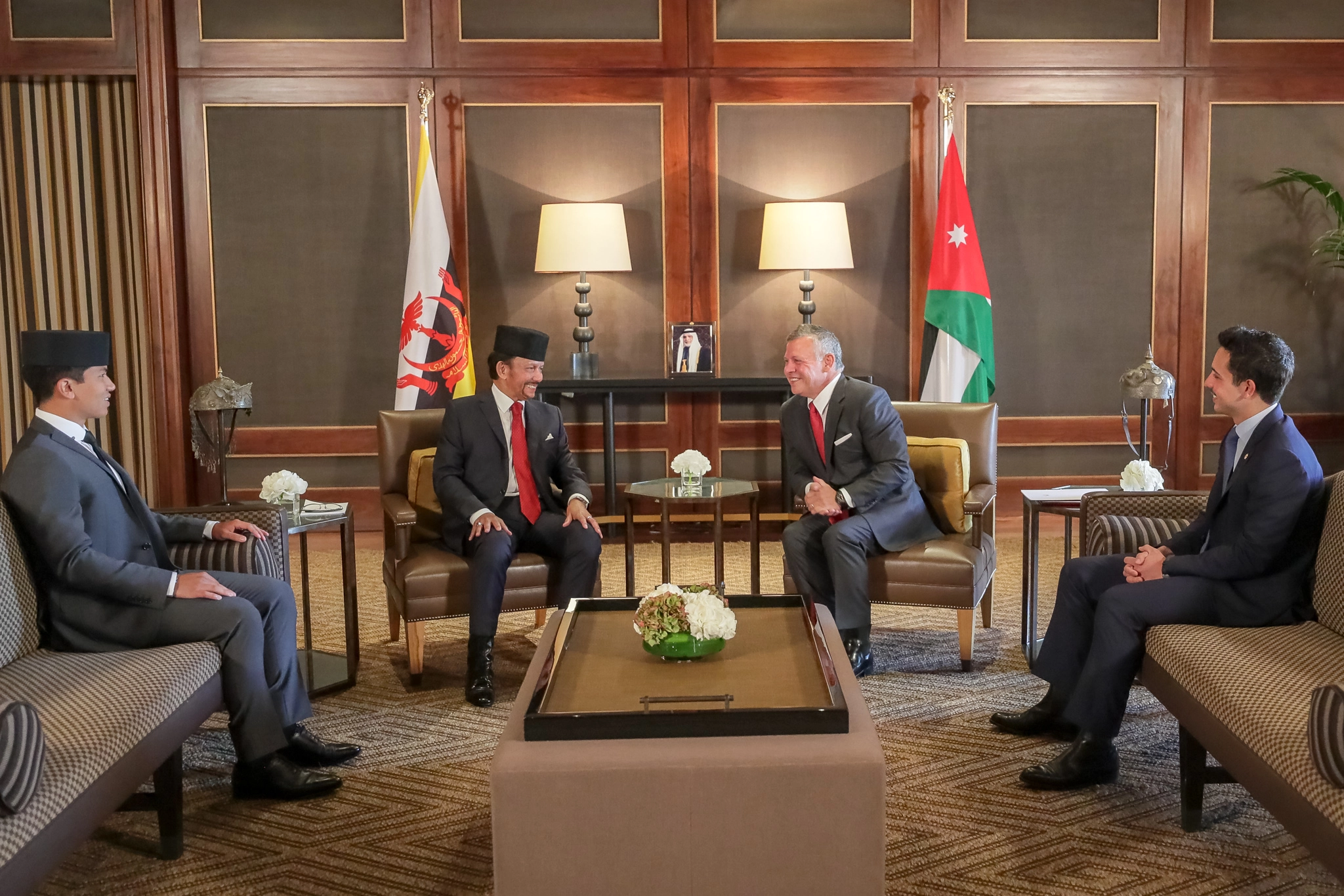 King, Brunei sultan hold talks at Al Husseiniya Palace