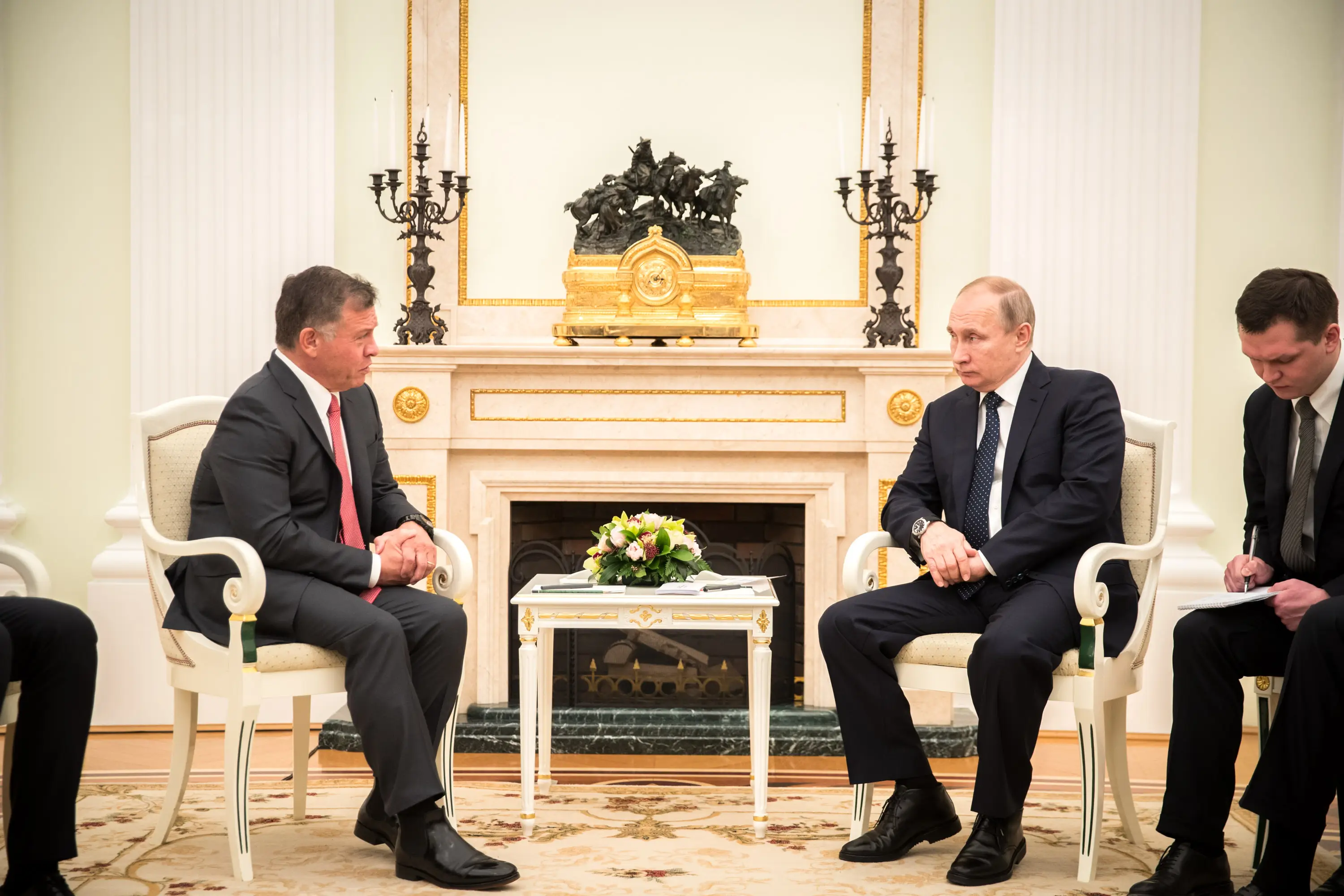 King meets with Russian president