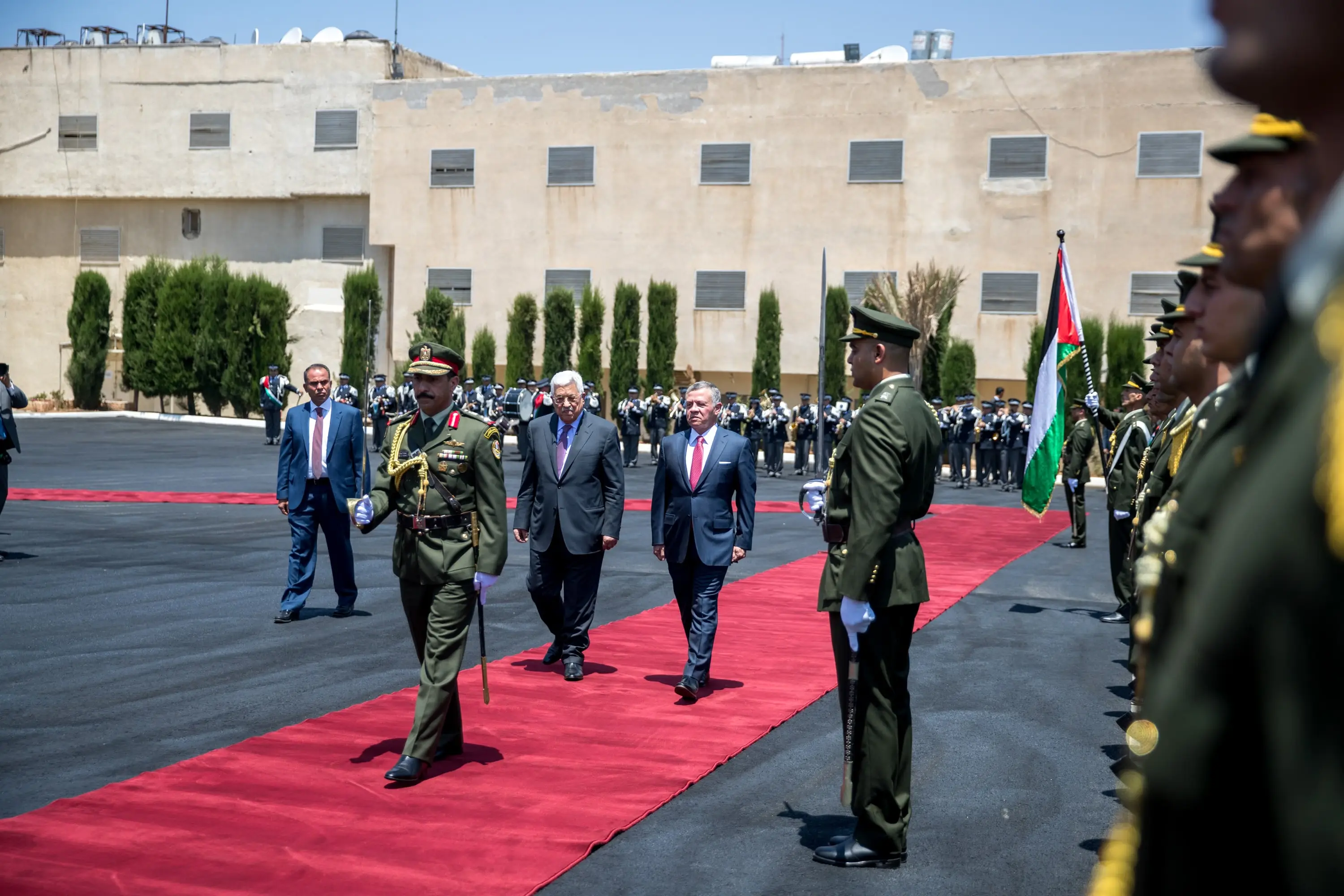 King arrives in Ramallah