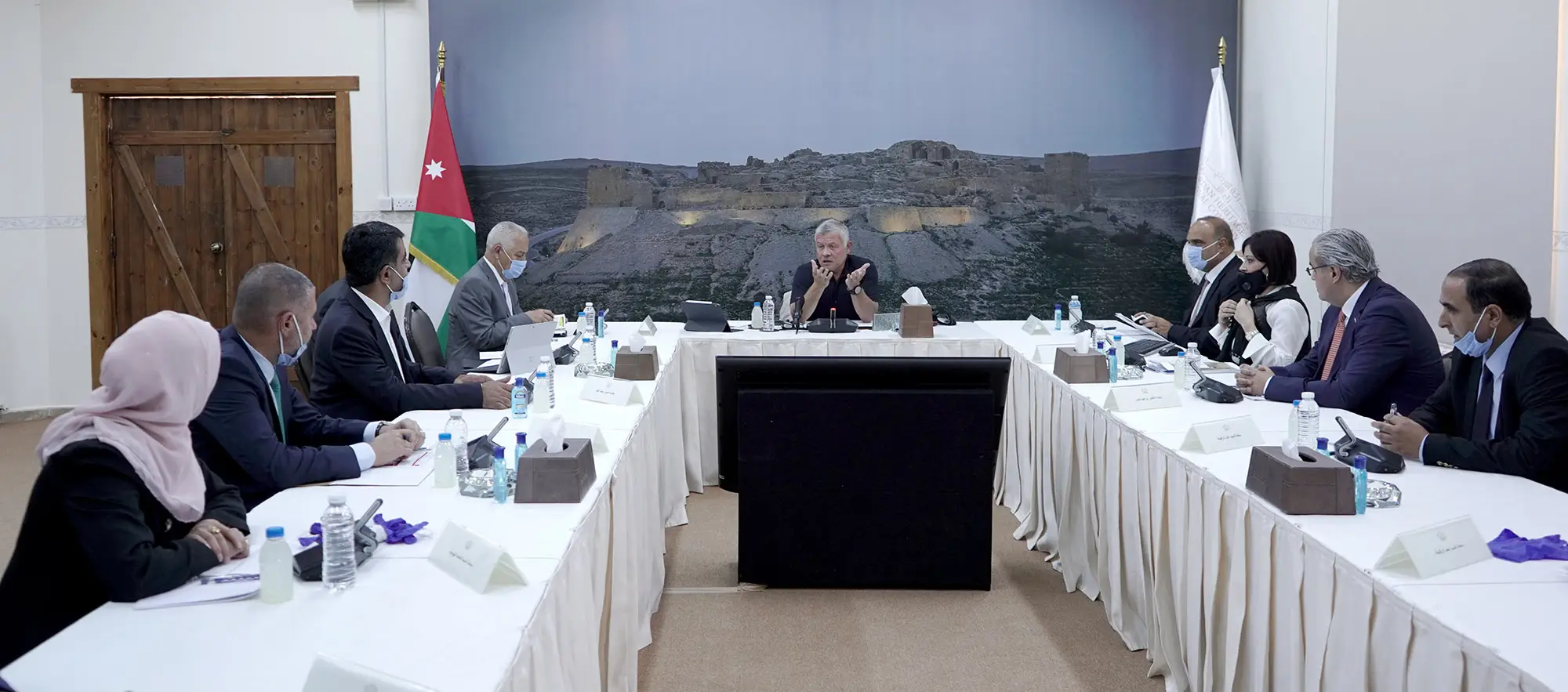 King visits Shobak, urges capitalising on its potential in tourism, agriculture, and local production