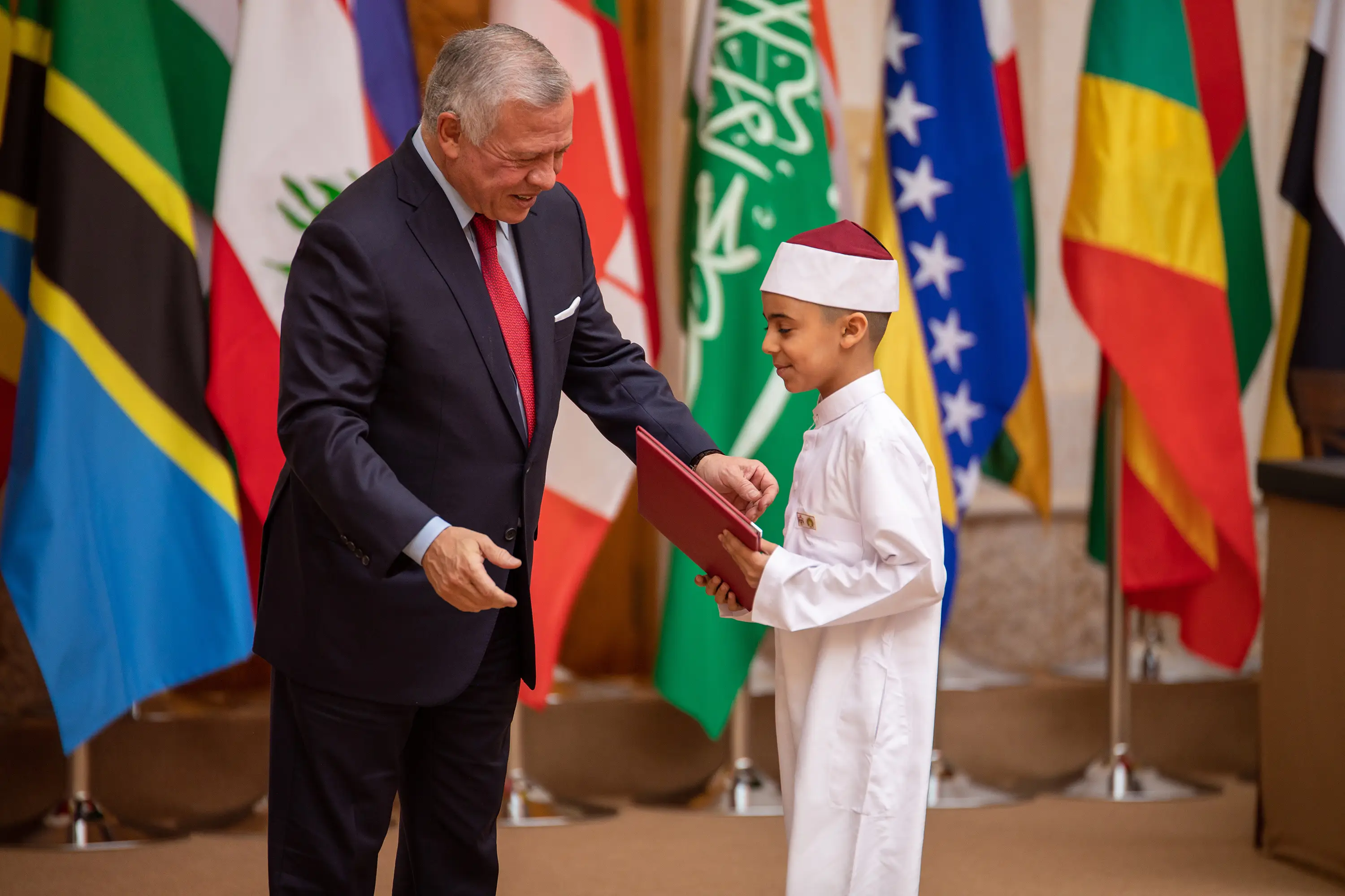 King honours winners of Quran competition