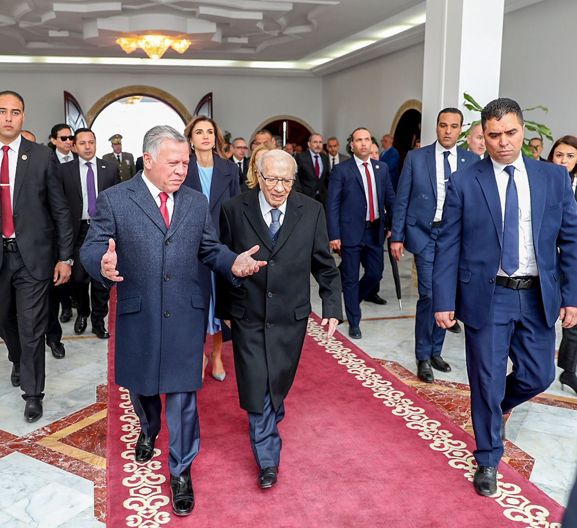 King arrives in Tunisia