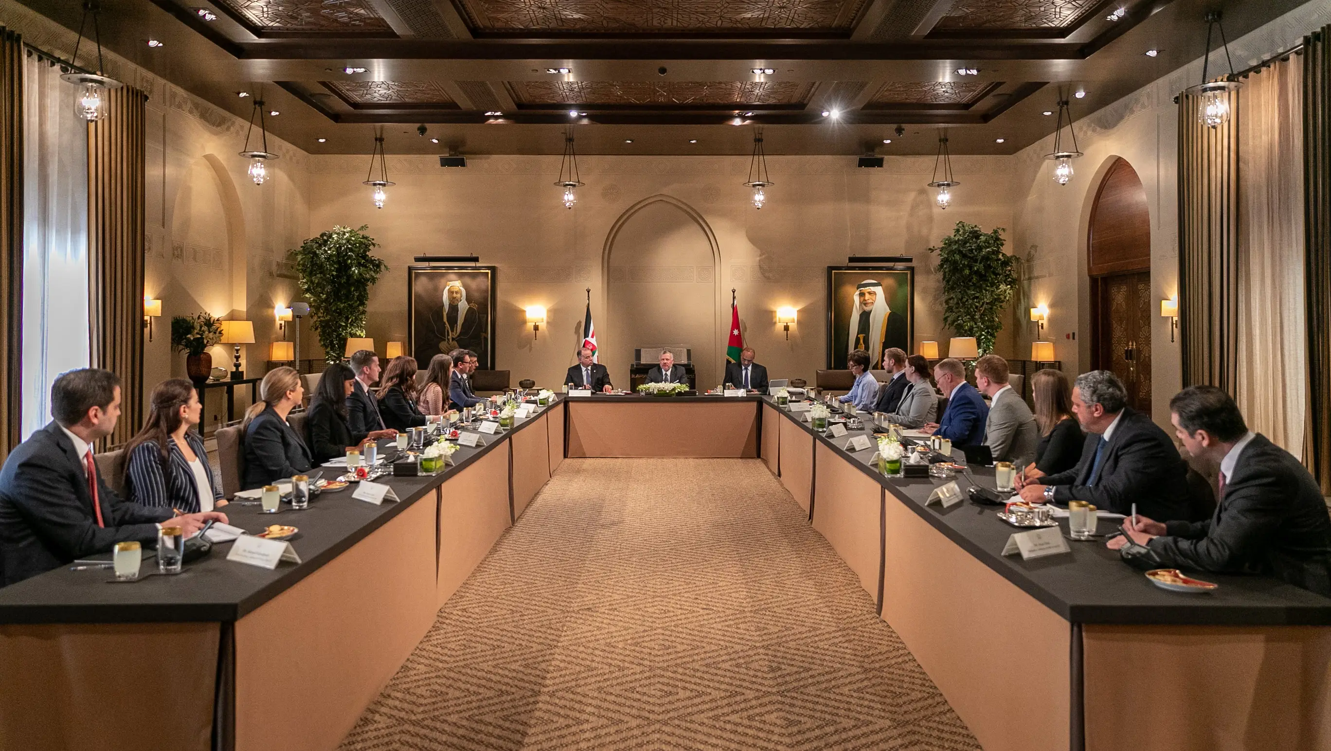 King meets delegation of US Congress staffers
