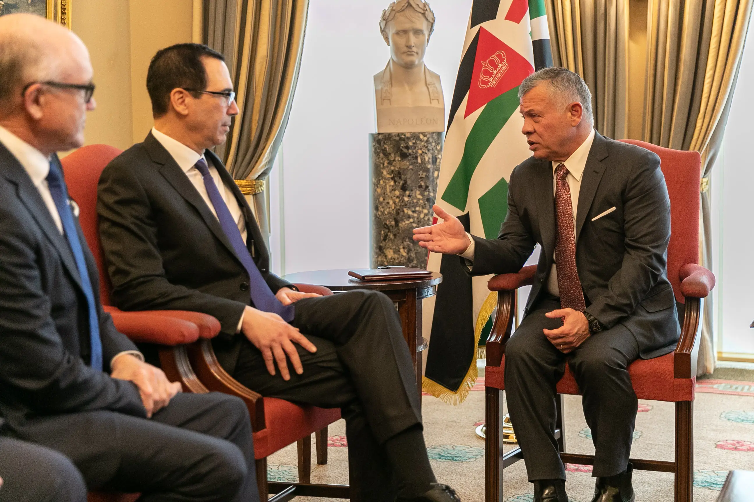 King meets US treasury secretary in London