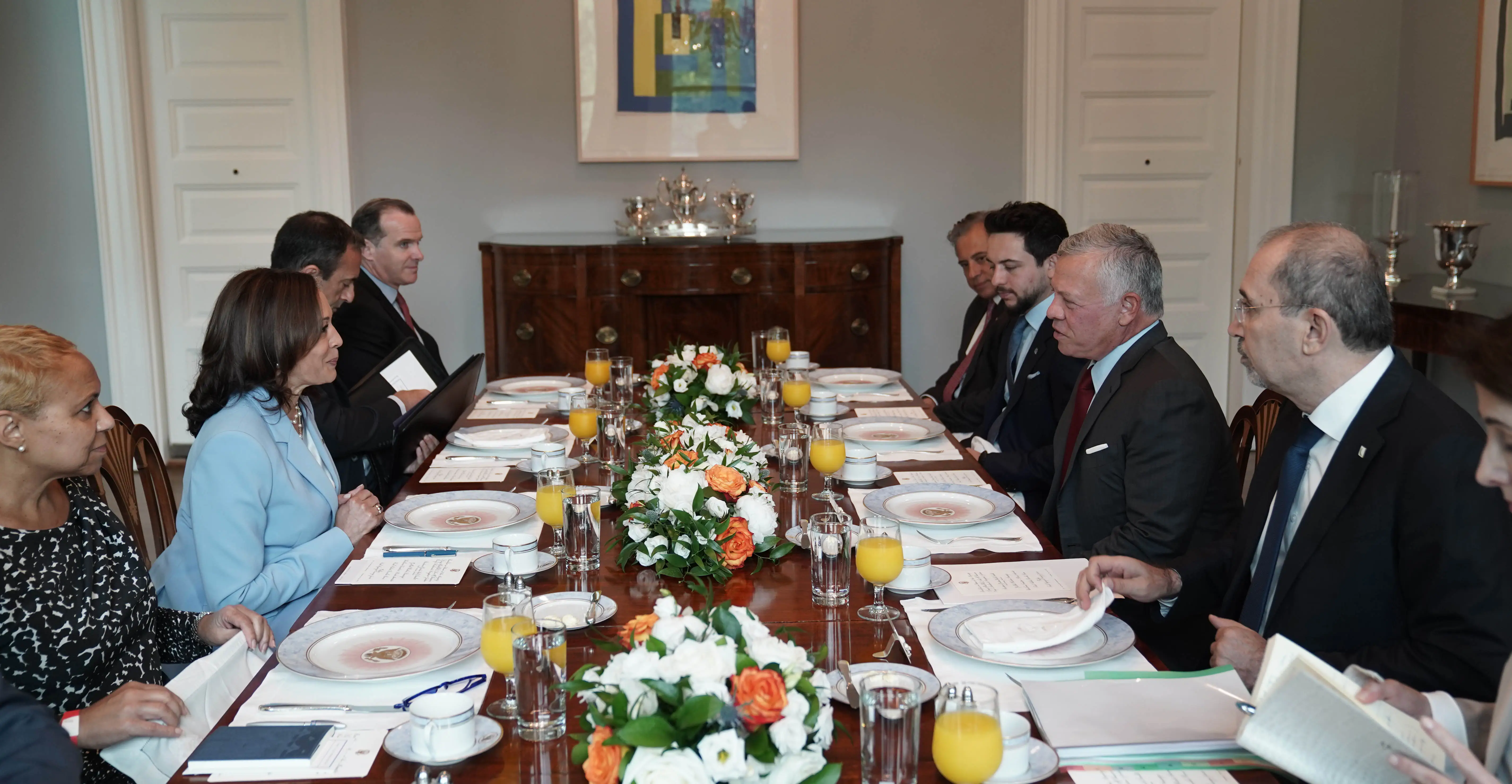 King, US VP discuss bolstering strategic partnership