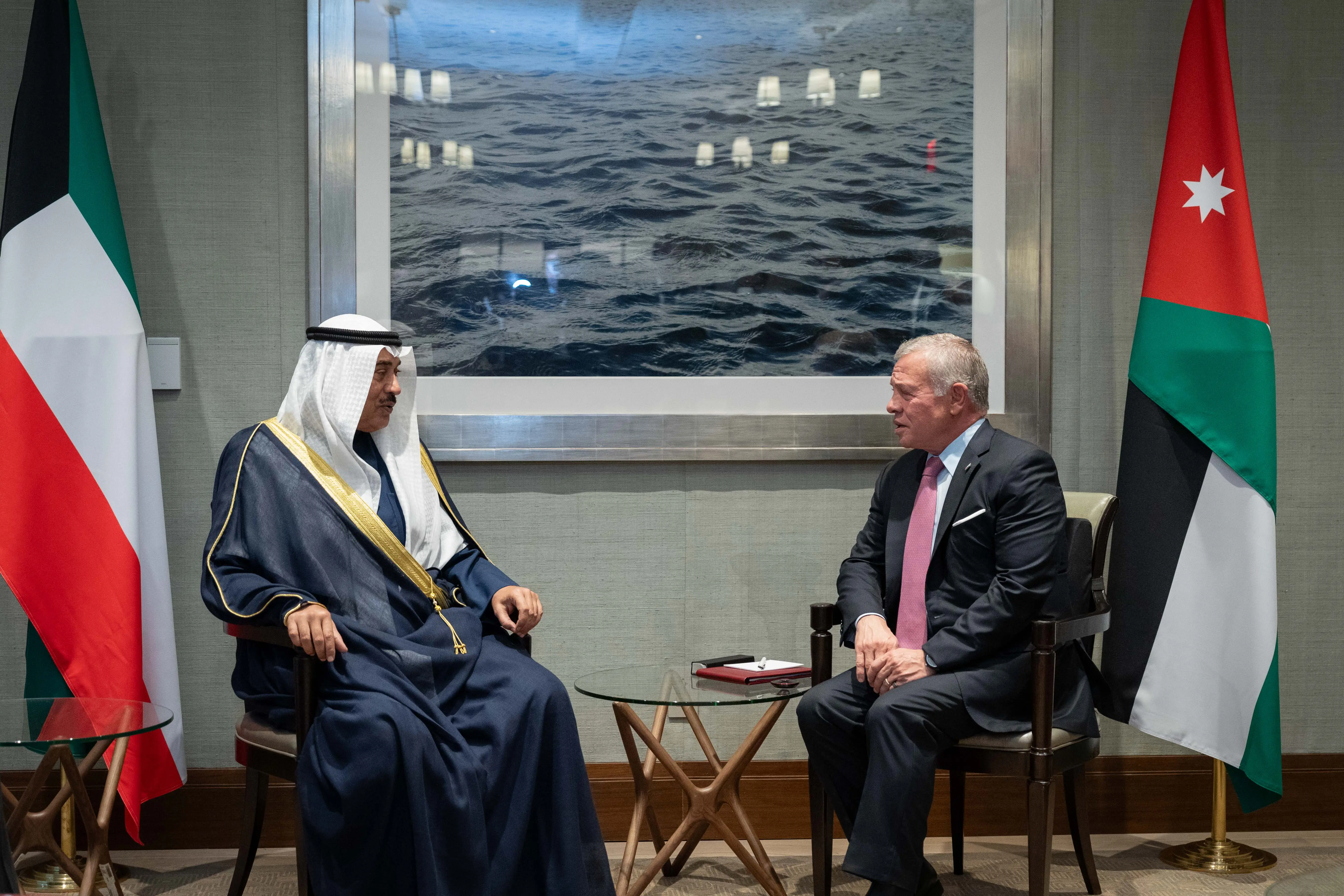 King meets Kuwait crown prince, stresses need to step up Arab efforts to stop Israeli war on Lebanon