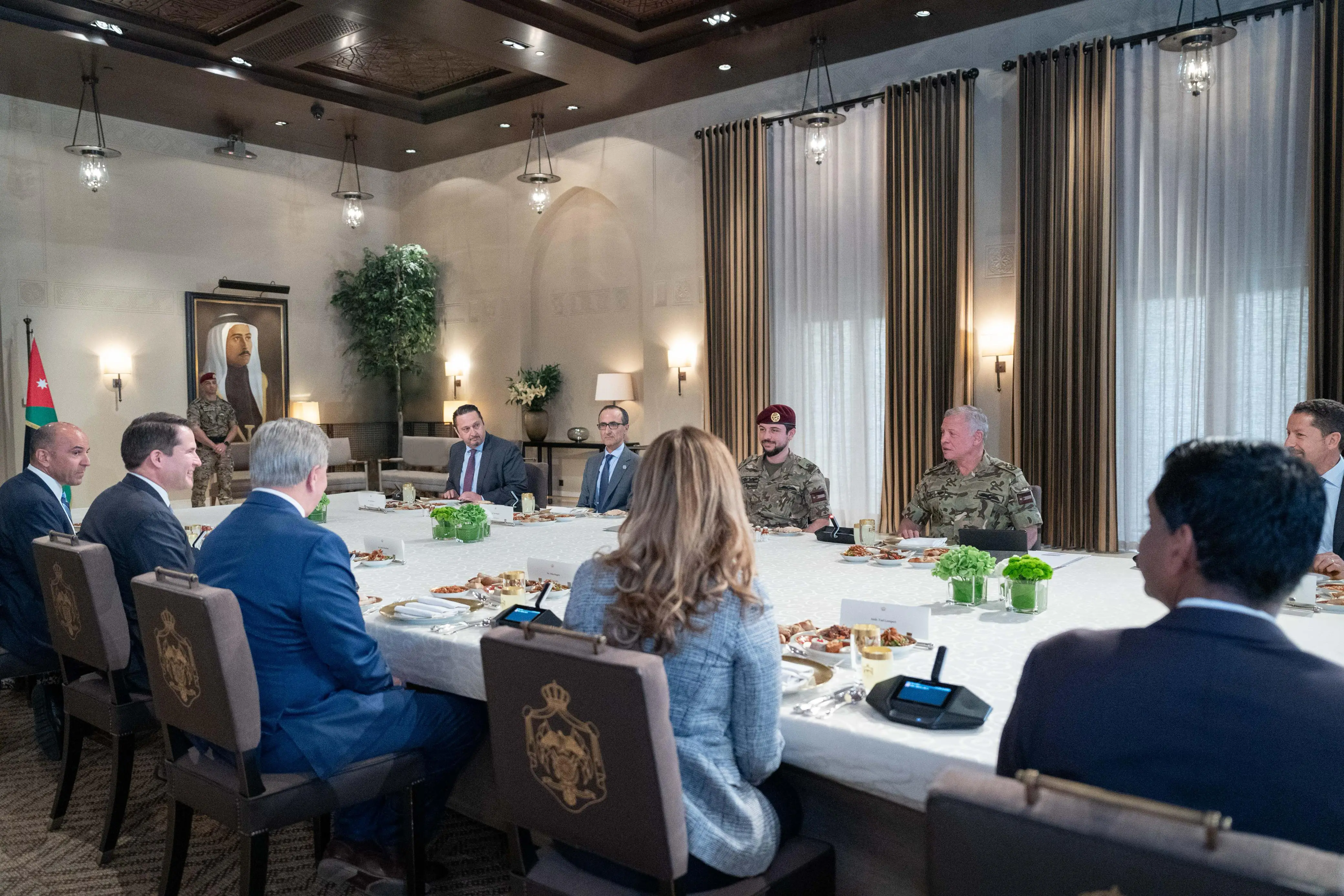 King receives US House Armed Services Committee delegation