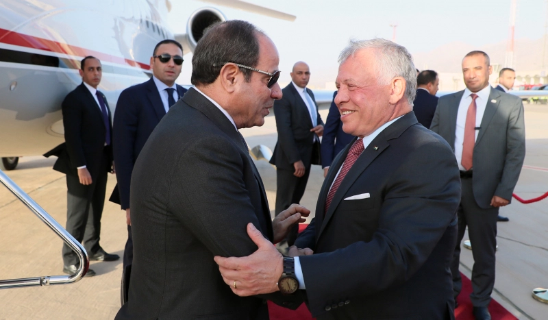 King receives Egypt president upon arrival in Aqaba