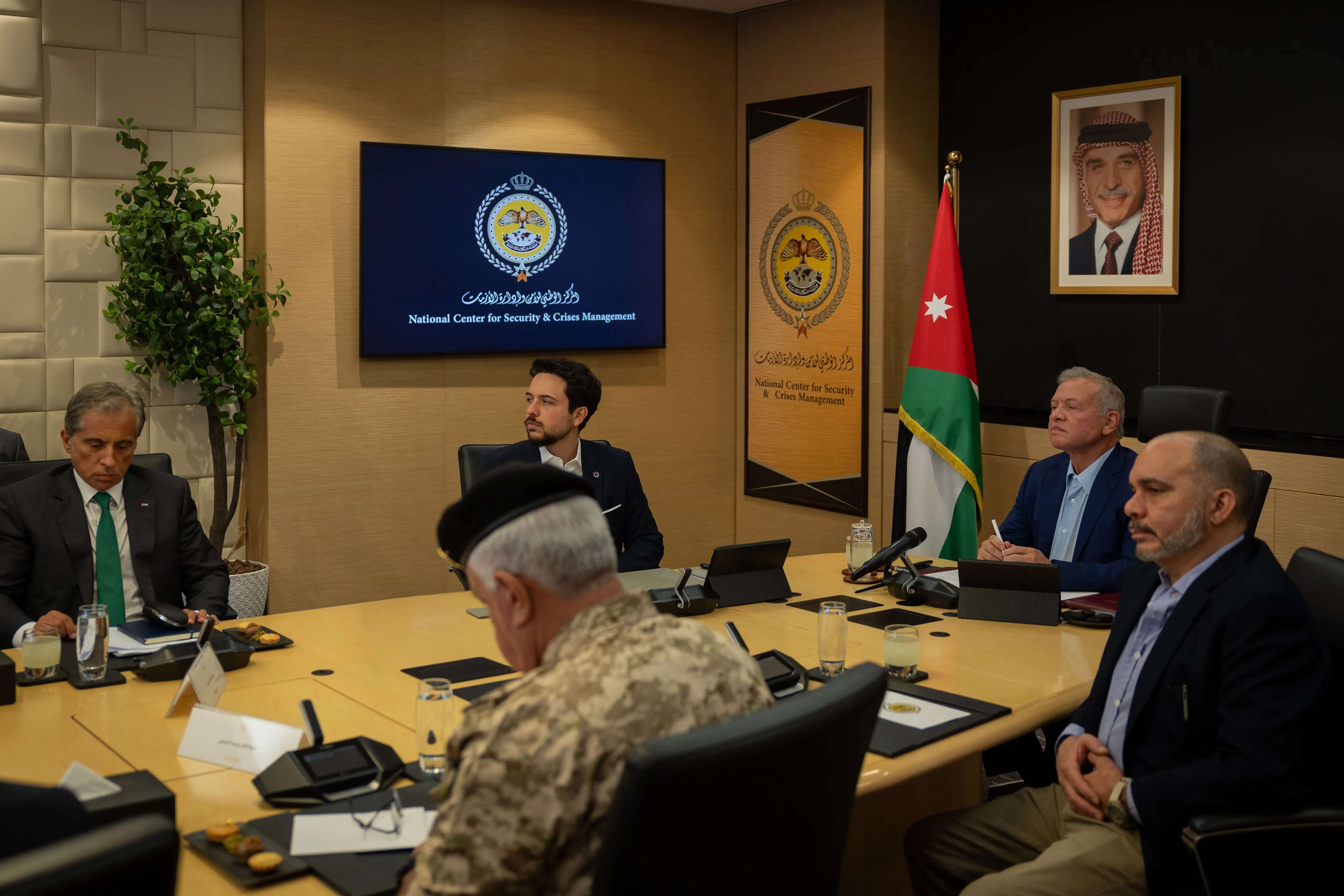 King checks on readiness of National Centre for Security and Crisis Management to deal with impact of regional developments