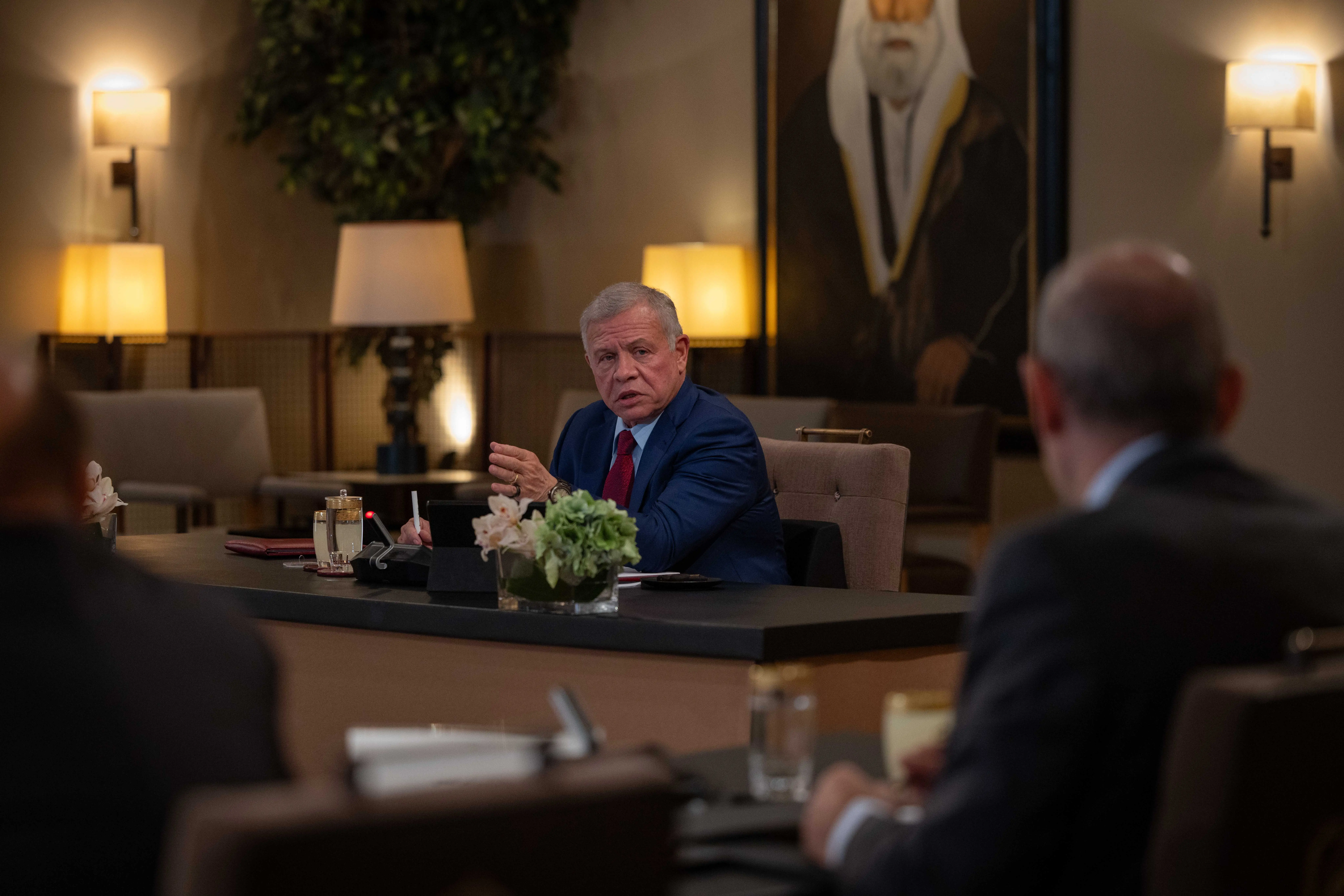 King meets political, media figures, says Jordan exerting diplomatic efforts to restore regional calm, stability