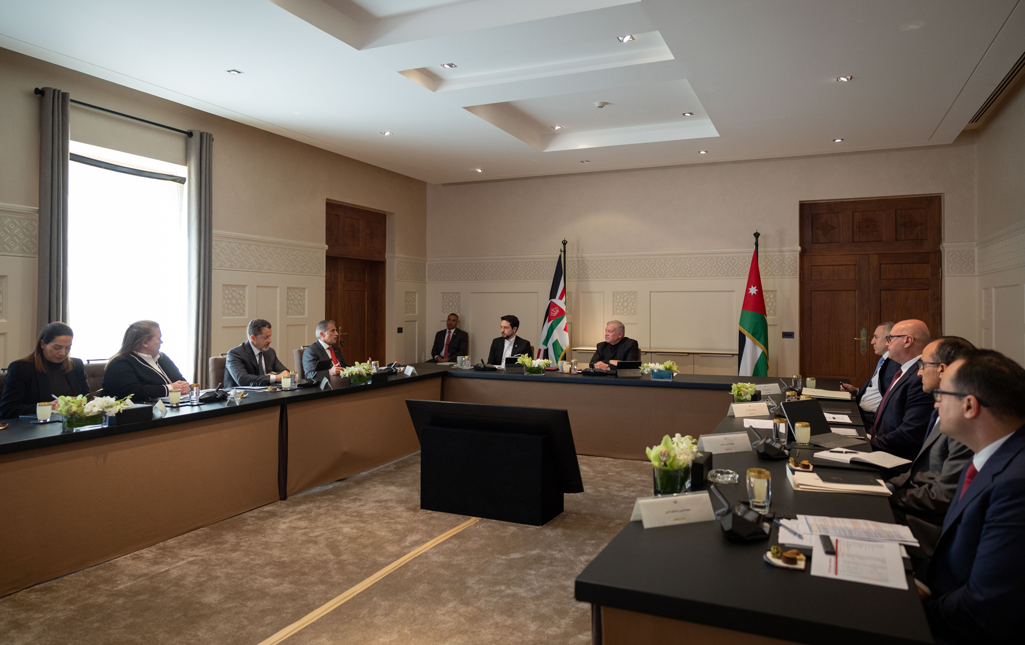 الملك يتابع سير العمل في البرنامج التنفيذي لرؤية التحديث الاقتصادي خلال الربع الثالث من العام الحالي