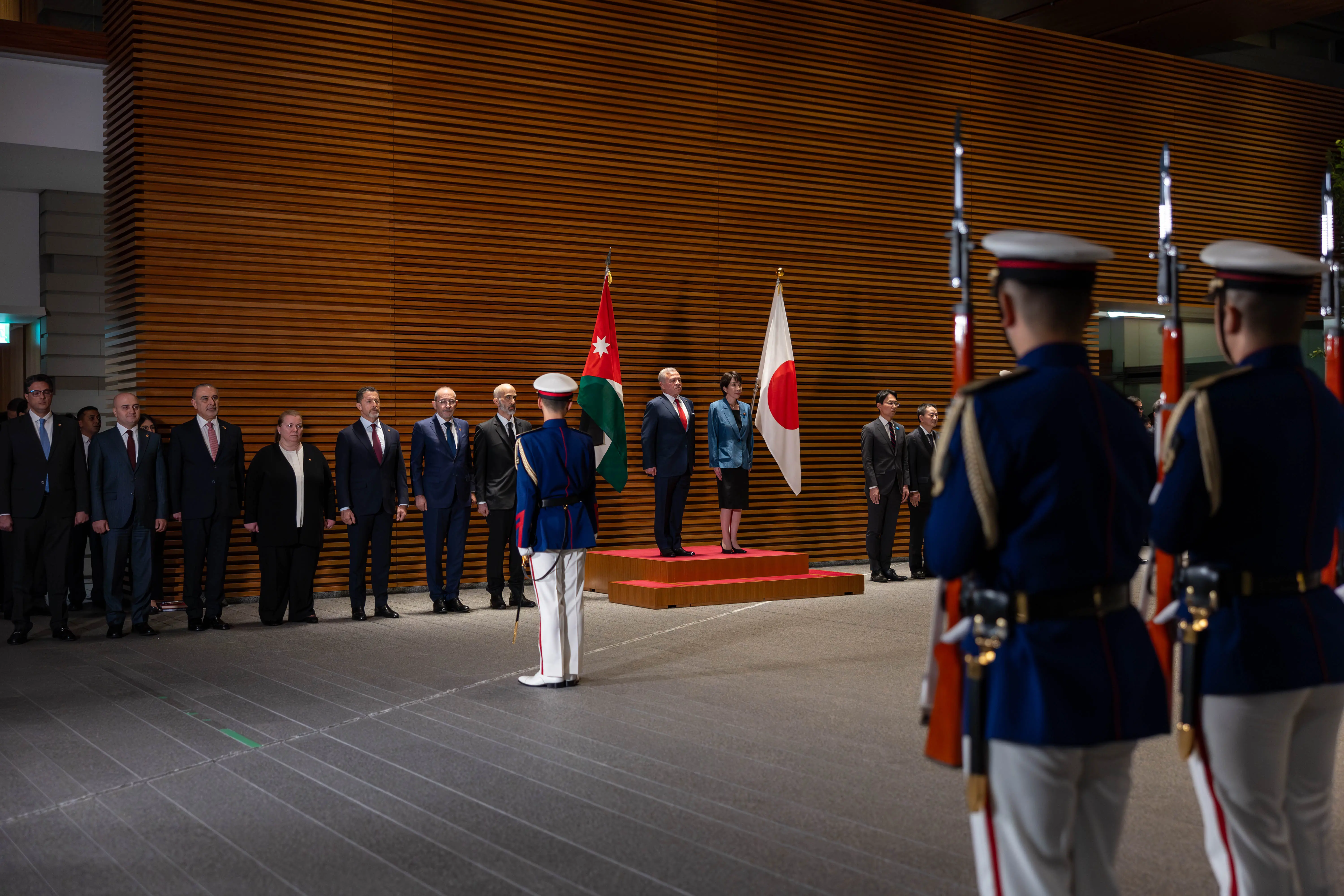 الملك يلتقي رئيسة الوزراء اليابانية ويؤكد أهمية تكثيف العمل على توسيع التعاون بين الأردن واليابان