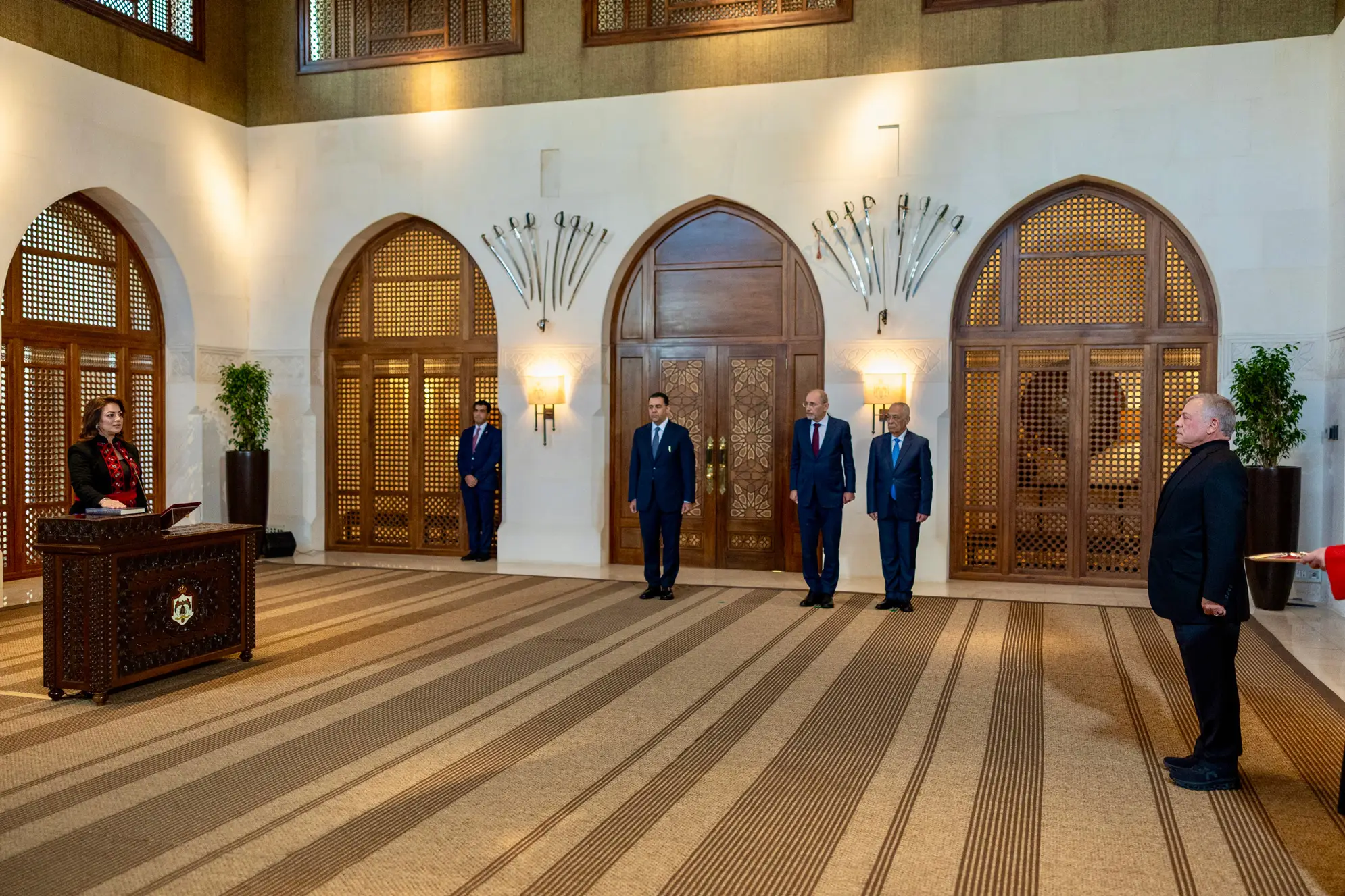 سفيران جديدان يؤديان اليمين القانونية أمام الملك