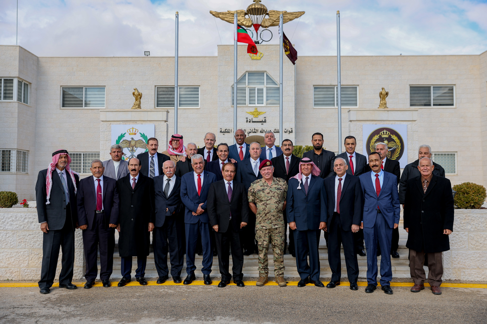 King meets with retired brothers-in-arms from Special Forces