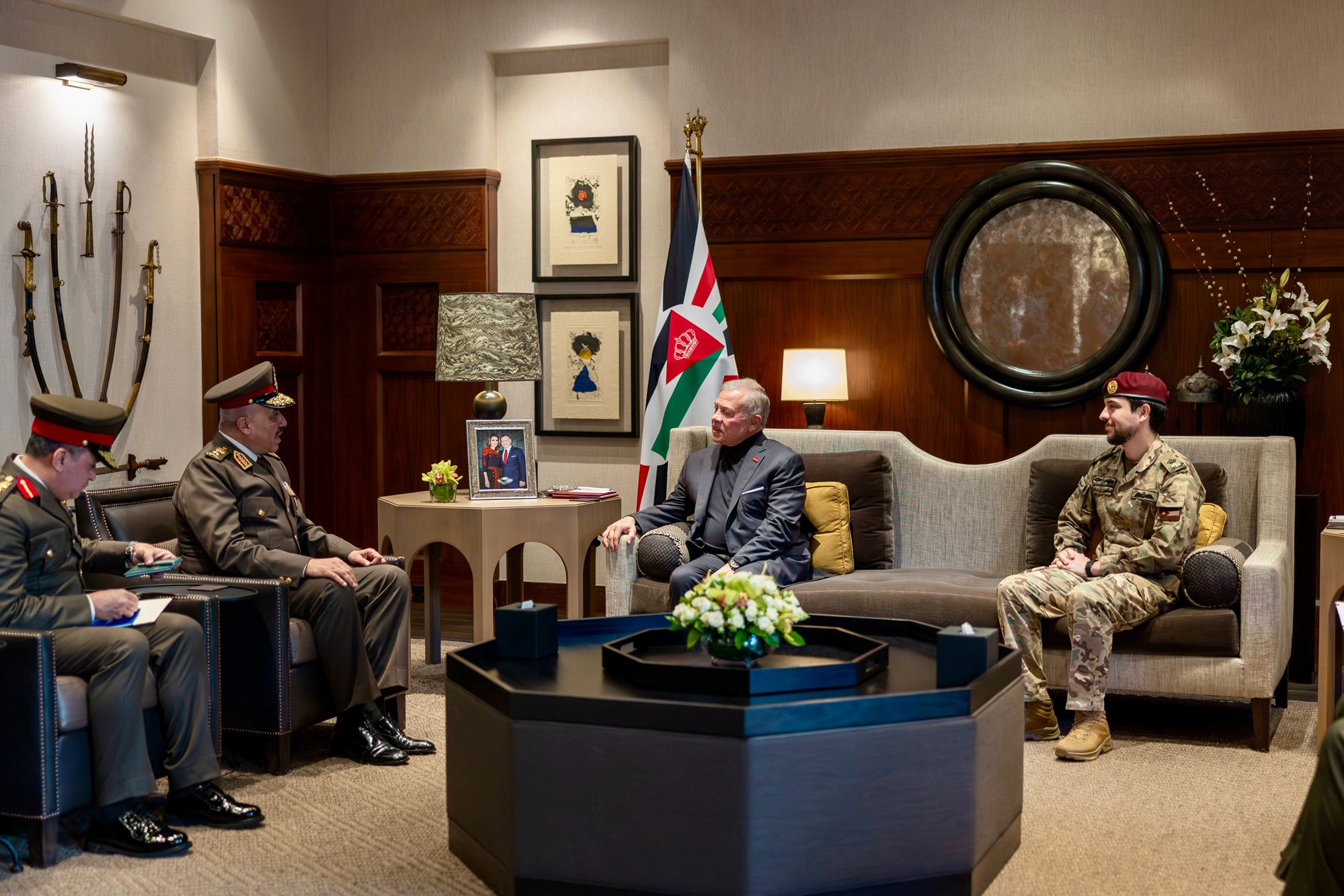 King receives Egypt armed forces chief of staff