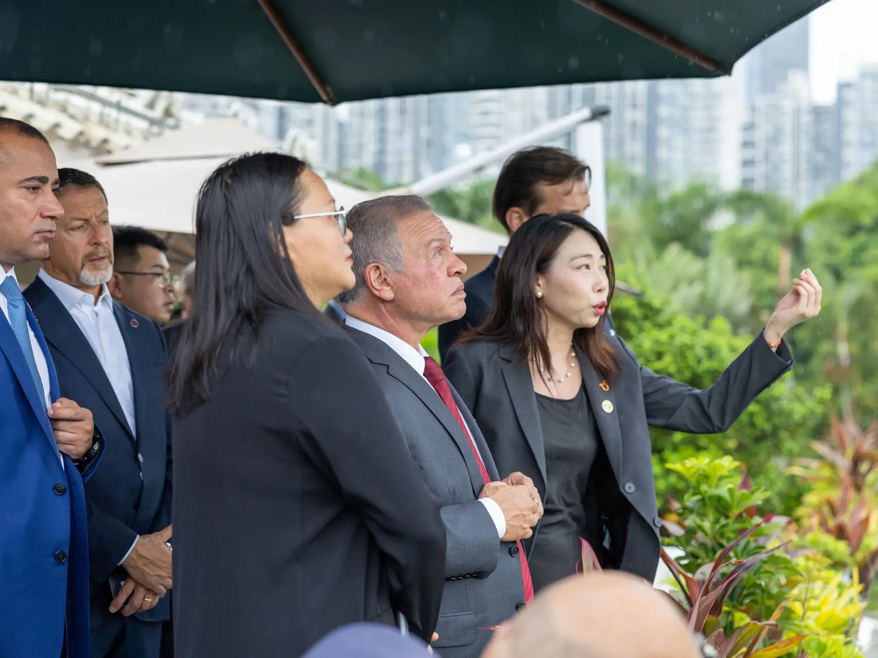 King visits Shenzhen showcase of Chinese companies operating in advanced air mobility, robotics, meets their senior executives