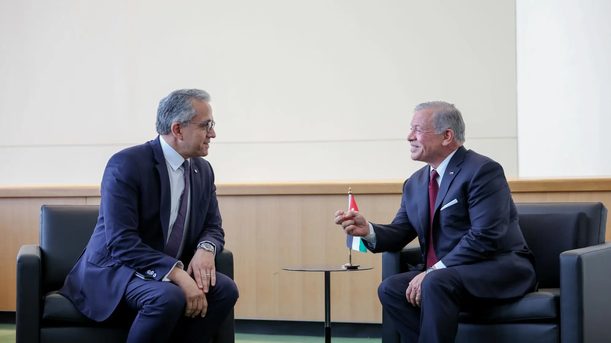 King meets with UNESCO director-general