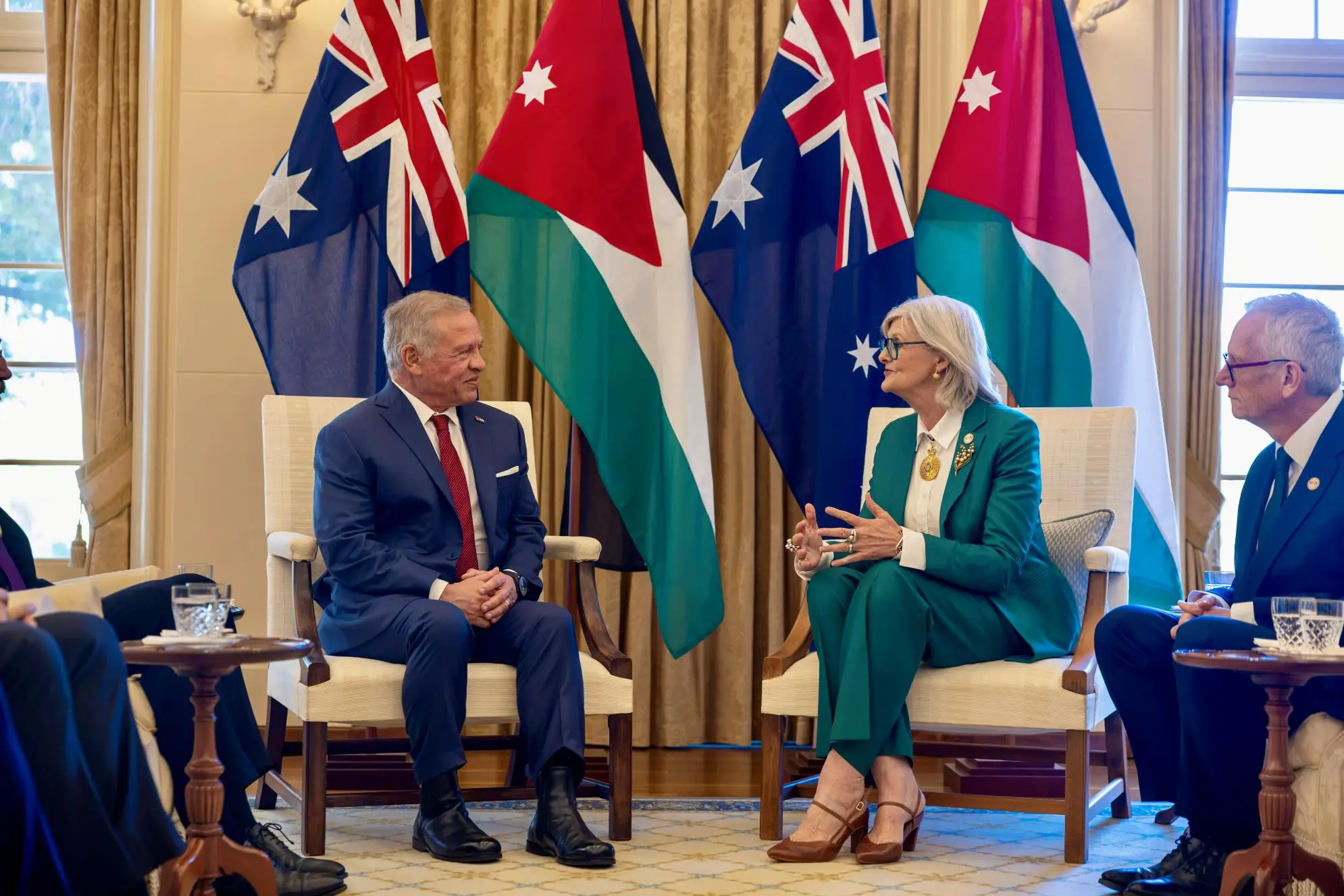 King, Australia governor-general discuss regional developments, cooperation