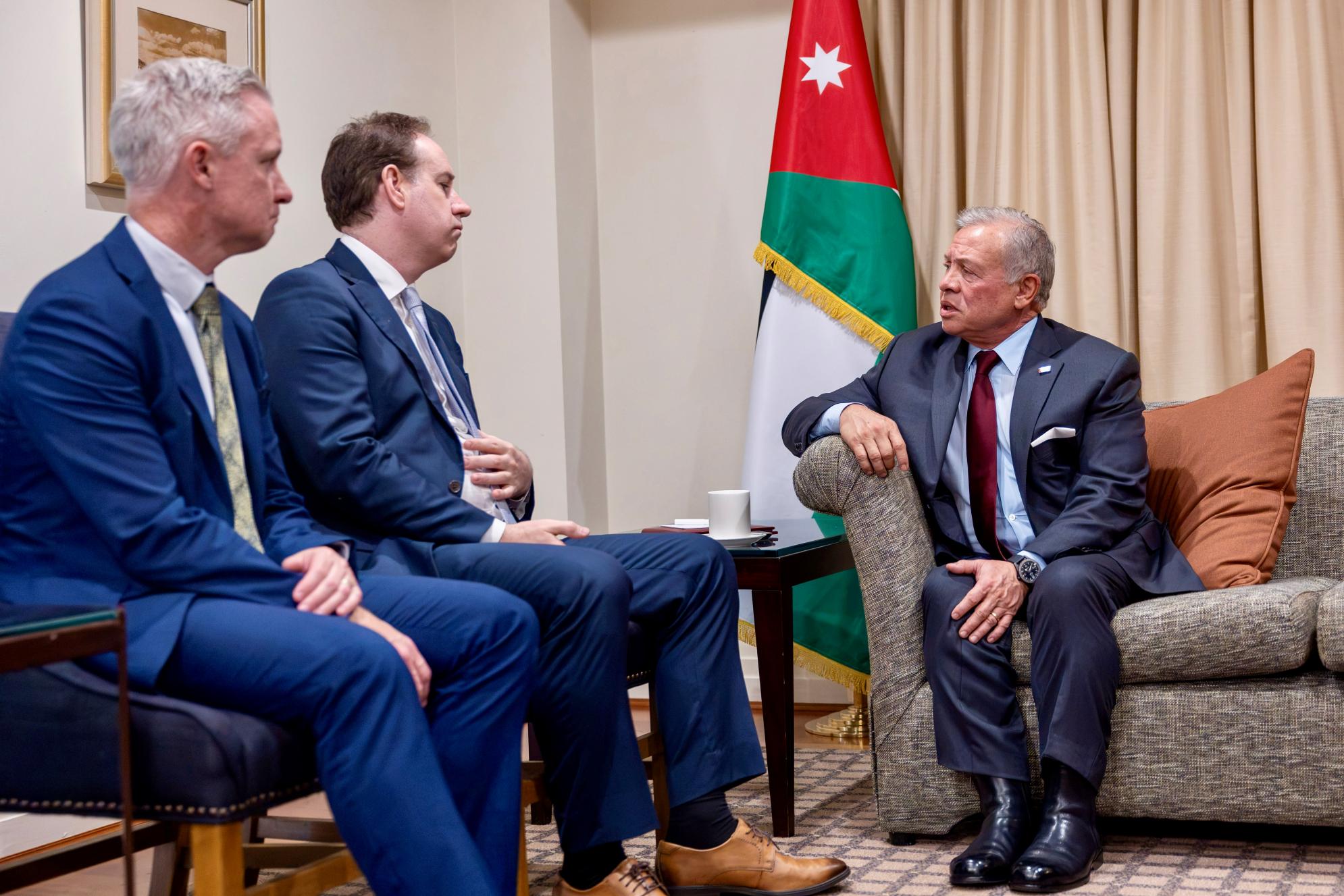King meets with representatives of Association of Mining and Exploration Companies in Australia